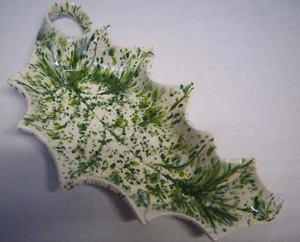 Vtg.MCM Holly Leaf Ceramic Dish Holland Atlantic Mold 1960's, 14"L x 7"W x 2"T - Picture 1 of 7