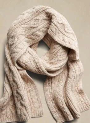 Banana Republic Italian Wool-blend Cable-knit scarf oatmeal color one size  - Image 1 of 4