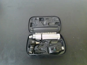 Welch Allyn Set diagnostico 05259, 71050, 11720, 20000A *senza batteria* - Foto 1 di 12