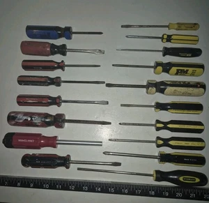 Screwdriver Lot Of (18) Used - Picture 1 of 7