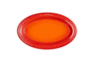 Le Creuset Oval Plate Dish 25cm Orange Heat/ Cold Resistant - Picture 1 of 6