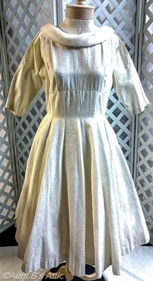 Vestido Invierno Blanco Vintage Años 50 Algodón Jacquard Ajuste y Acampanado Ocasión Especial M/L Foto 1 de 4