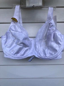 PLAYTEX~SECRETS~WHITE~42D~WIRE~42 D~SEXY~WOMENS~BRAS~BRA~NEW - Picture 1 of 2