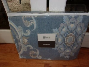 New JC Penney Home Collection Covington Blue Cream Twin Bedspread - Picture 1 of 4