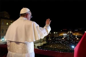 FOTO DE PÓSTER BRILLANTE DEL PAPA FRANCISCO VATICANO BUENOS AIRES OBISPO ASÍS 2006 - Imagen 1 de 1