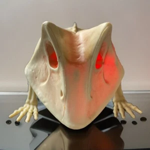 Halloween Frog Mini Skeleton Decor Decoration Preowned. Red Eyes With Light - Picture 1 of 7