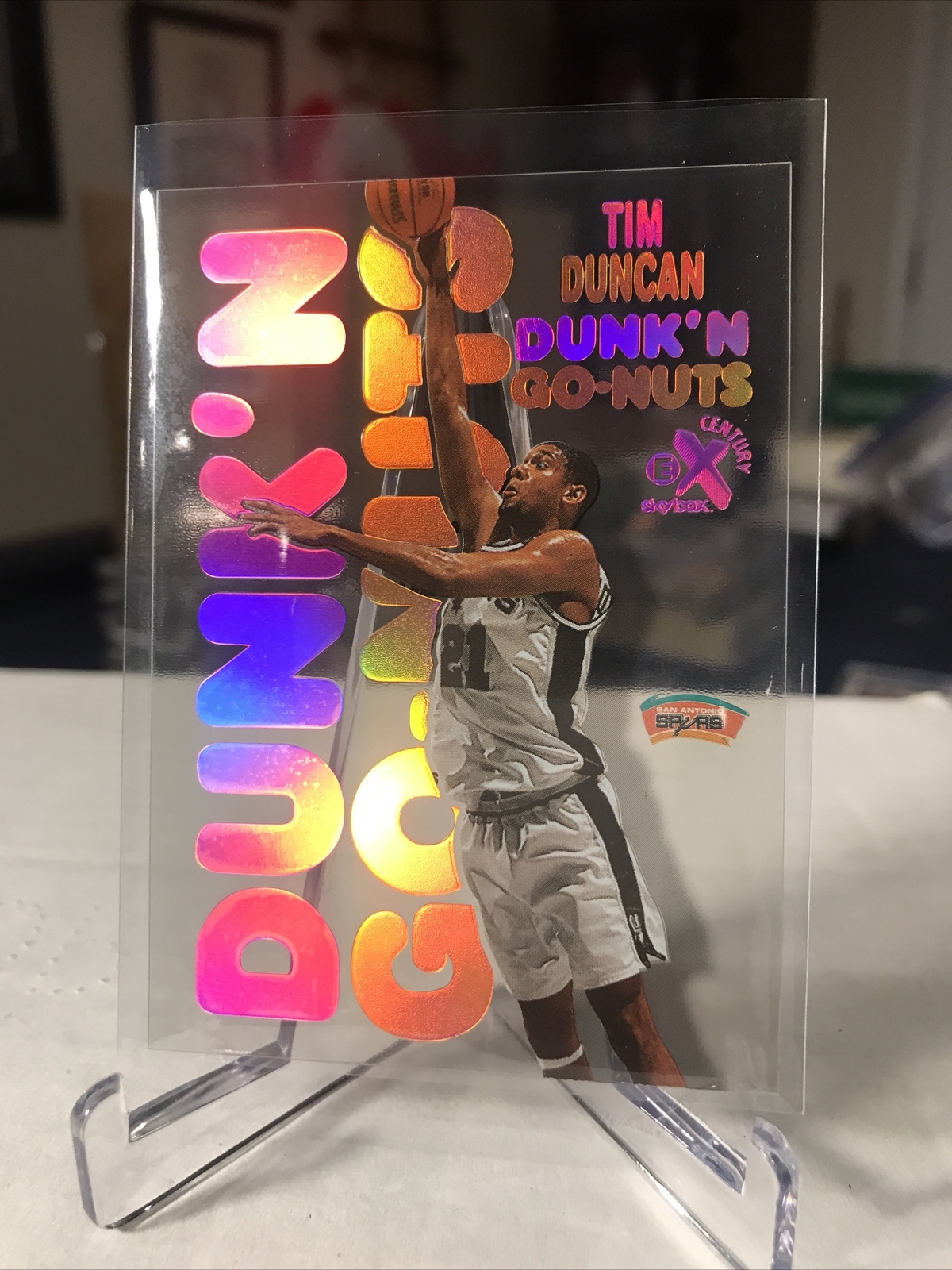 Tim Duncan 1998 SkyBox E-X Century #4DG Dunk 