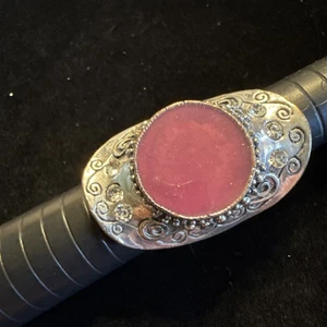 Chunky Silvertone Western Knuckle Ring Rose Enameled 7 Adjustable (Lot# 395) - Picture 1 of 8