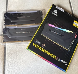 Corsair Vengeance RGB PRO 32GB (2x16GB) DDR4 3600, CMW32GX4M2Z3600C18 - Bild 1 von 4
