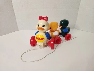 Vintage Tomy Quack Along Ducks Mommy and Baby Ducks 1995 NO SOUND - Image 1 of 4