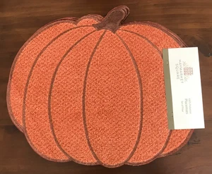 NUEVO Juego de 4 manteles individuales Haymarket naranja con forma de calabaza ~ ACCIÓN DE GRACIAS ~ VACACIONES - Imagen 1 de 3
