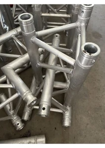 original GLOBAL TRUSS F33 T-Stück sehr guter Zustand - Bild 1 von 2