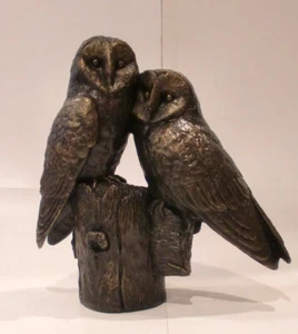 Border Fine Arts Enesco Studio gebräuntes Eulenpaar - A28860 - Bild 1 von 2