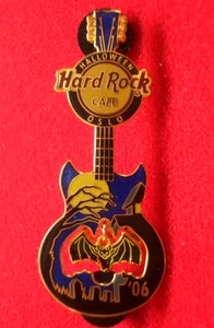 HRC Hard Rock Cafe Oslo Halloween 2006 Dangling Bat Guitar LE200 - Picture 1 of 3