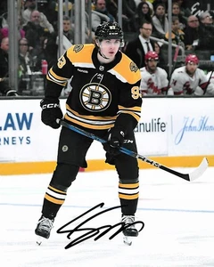 Fraser Minten Signed 8x10 Photo Boston Bruins Autographed COA - Picture 1 of 1