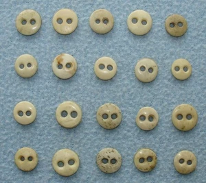 Group of 20 Vintage BONE BUTTONS Large 2 Hole Sew Thrus FISH EYES Patina EUC - Picture 1 of 4
