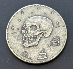 Moneda recordatoria muerte e impuestos calavera estoica vela ardiente escala ficha níquel   - Imagen 1 de 2