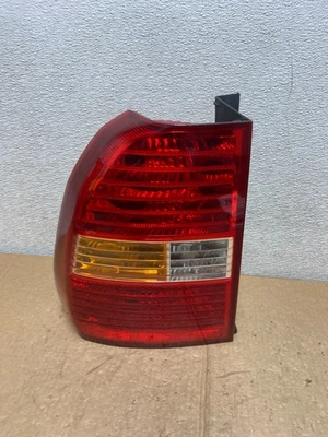 Luz trasera izquierda lado conductor Kia Sportage 2005 a 2008 OEM V3108 DW Foto 1 de 4