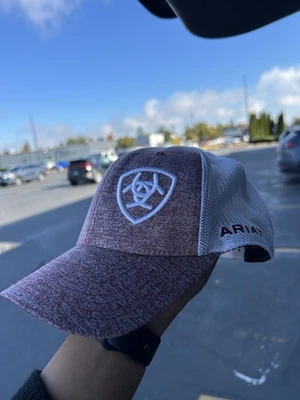 Sombrero para mujer Ariat Foto 1 de 3