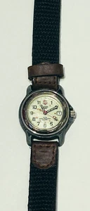 Orologio Vintage Esercito Svizzero 3M-300M-1000ft.Resistente all'Acqua-Acciaio Inox Quarzo - Foto 1 di 11