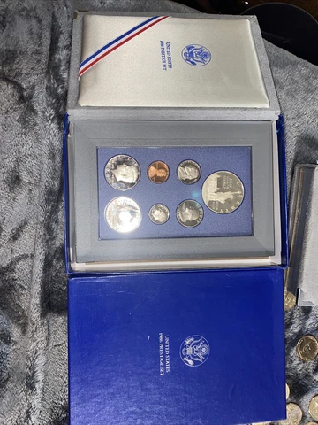 1986S PRESTIGE Proof Set. U.S. Mint Complete with Original Box Cover