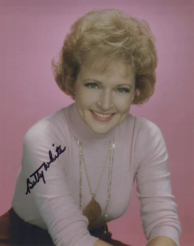 Betty White signed 8x10 photo Cover