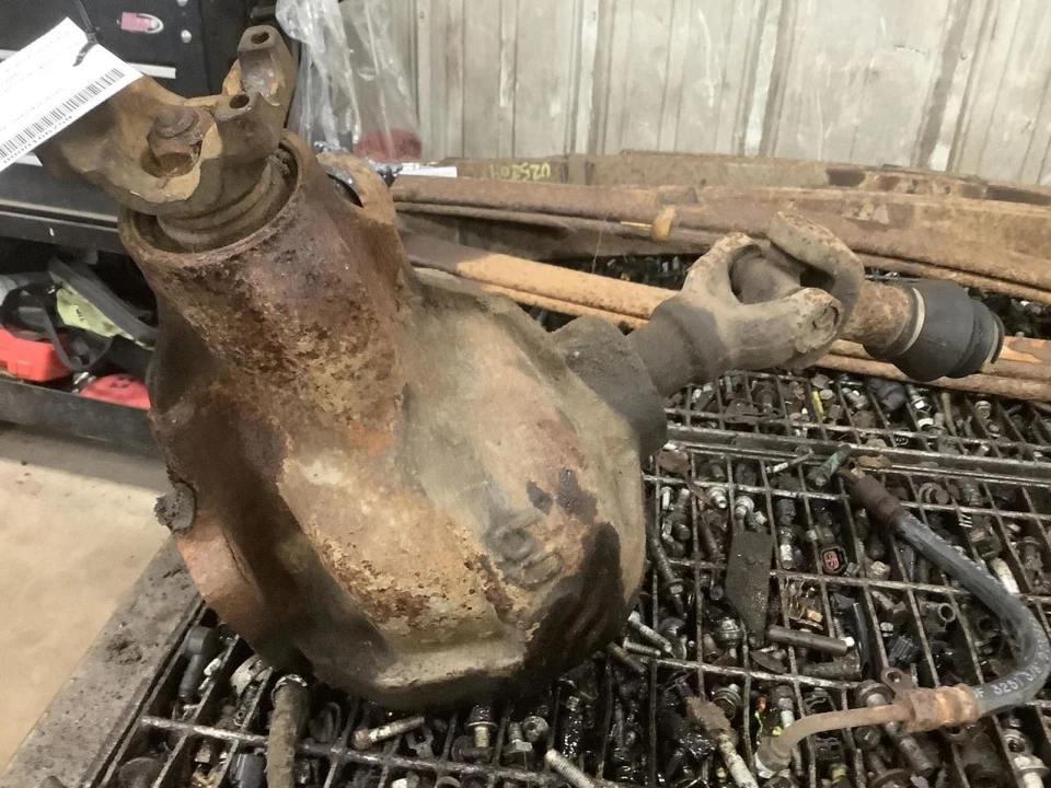 Carrier Front Axle From 8501 GVW 4.10 Ratio Fits 83-97 FORD F250 PICKUP 347741 - Image 1 of 4