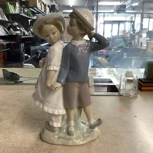 Lladro Figur 1127 Puppy Love, Rentner 1996 Paar hält Hände Made in Spain - Bild 1 von 5