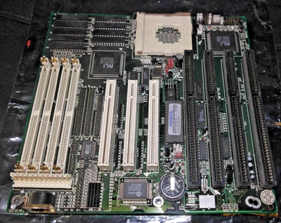Socket 3 AT motherboard for 486 PCI ISA IDE FDD CR2032 80486 VIP ALI M1489/87 - Image 1 of 4