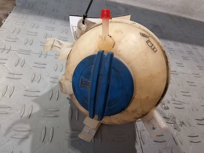 Резервуар охлаждающей жидкости подходит для 06-10 12-22 PASSAT 3561335 - Изображение 1 из 4