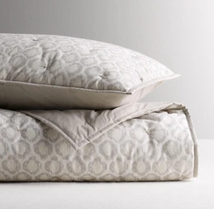 NEW Restoration Hardware restoration hardware Ikat print lilac TODDLER QUILT - Picture 1 of 4