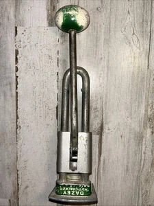 DAZEY NUT CRACKER 40'S WORKS, GREEN HANDLE, ORIGINAL LABEL - Picture 1 of 5