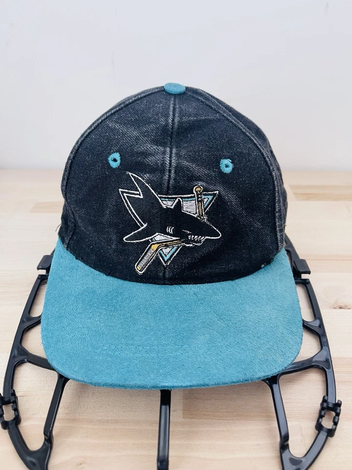 De colección Años 90 San Jose Sharks Universal Gamuza NHL Snapback Sombrero Verde azulado Negro RARO Foto 1 de 4