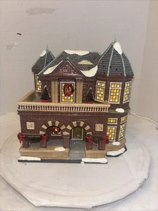 2004 Dept. 56 The Original Snow Village "Richardsonian Romanesque House" Ceramic - Picture 1 of 9