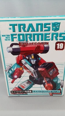 Takara Cybertron Perceptor Transformers 432902 - Image 1 of 4