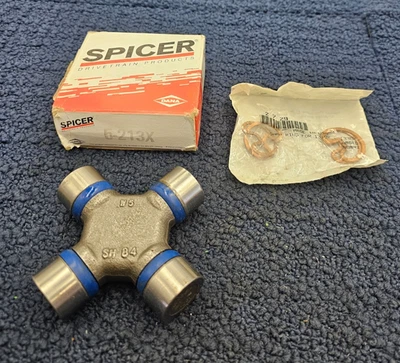 Spicer 5-213X: junta universal para Toyota Tacoma 2005-2015 Foto 1 de 4