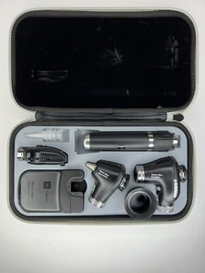 Welch Allyn Lithium Ion PanOptic Set MacroView Otoscope + Iexaminer - Picture 1 of 6
