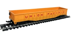 Life Like HO Scale 50' Gondola Union Pacific Yellow In Box (U) - Picture 1 of 5