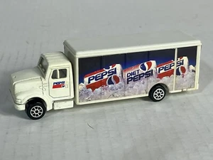 Die Cast Pepsi Delivery Truck 1993 Road Champs Deluxe Series Plastic Trailer - Picture 1 of 10