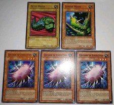 Petit MOTH, LARVAE Moth, Cocoon of Evolution Set Common Yugioh