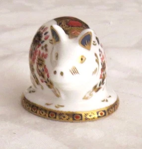 Royal Crown Derby Paperweight Signed Gold Stopper Imari Piglet LIX - Picture 1 of 4