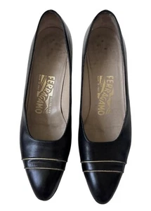 Scarpe decolte donna Salvatore Ferragamo in pelle nera taglia 7 - Foto 1 di 8