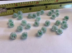 Lot of over 150 green beads new - Picture 1 of 6