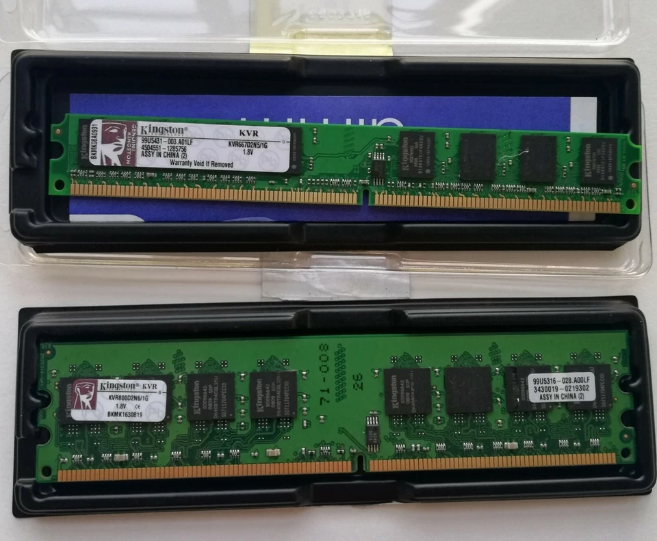  4 Memoria DIMM 1GB, PC2, 240 pines, Kingston KVR800D2N6/1G y KVR667D2N5/1G - Imagen 1 de 1