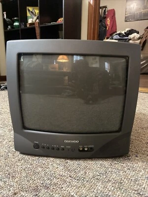 Daewoo 13" Color Retro Gaming TV DTQ-13V1FC CRT  Rare HTF VTG - Image 1 of 4