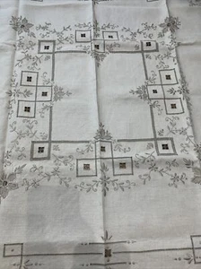 Vintage Embroidered Tablecloth33x33, 10 Crochet Edge Napkins Beige/Cream - Picture 1 of 6