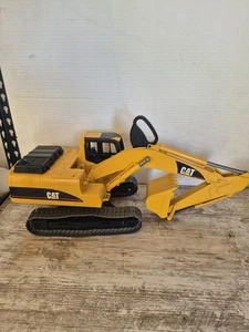 Bruder CAT Caterpillar Excavator Construction Vehicle Plastic 1:16 Kids Toy - Picture 1 of 8