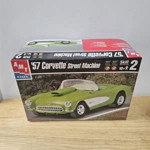 VINTAGE AMT ERTL 57 CORVETTE STREET MACHINE 8213 MODEL KIT 1/25 NOB SEALED PARTS - Picture 1 of 9