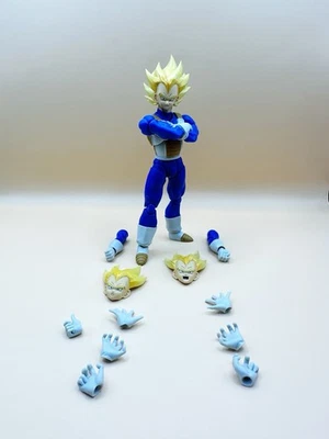 Figura Super Saiyan Vegeta SH Figuarts Dragon Ball Z Bandai Suelta 2016 Foto 1 de 4