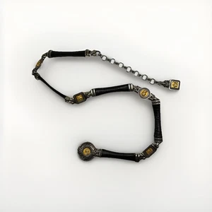Cintura vintage Brighton 1996 pelle nera argento oro concho corona cammeo catena piccola - Foto 1 di 12